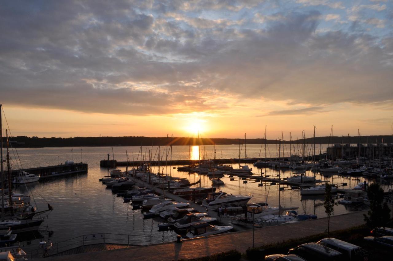 פלאנסבורג Fewo1846 - Baltic Lodge - Komfortable Maisonettewohnung Mit 3 Schlafzimmern, Balkon Und Blick Auf Die Marina Sonwik מראה חיצוני תמונה